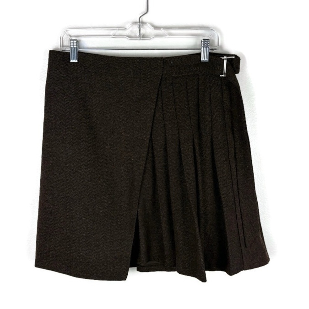 Labelrail x Notion Alpha Pleated Belted Tweed Herringbone Mini Skirt in Brown